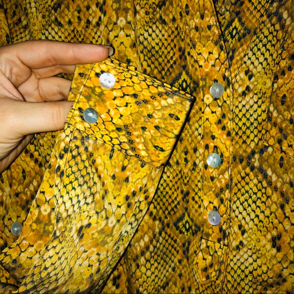 Snakeprint blouse - Picture 4 of 4
